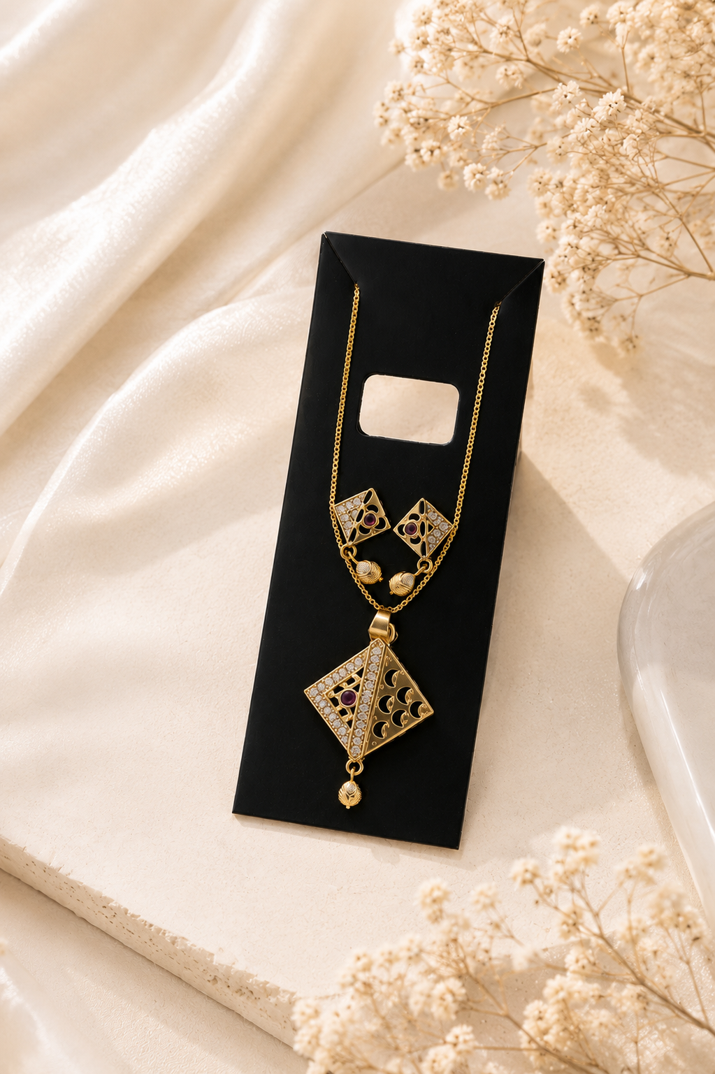 Pendant Necklace