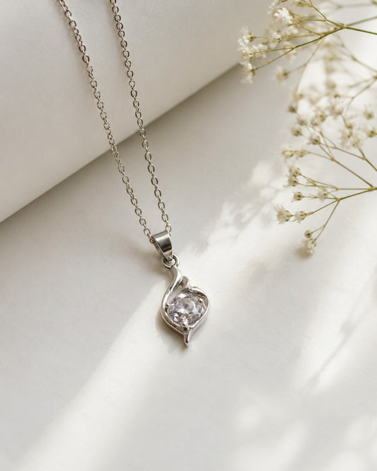 Elegant Heart Crystal Pendant Necklace