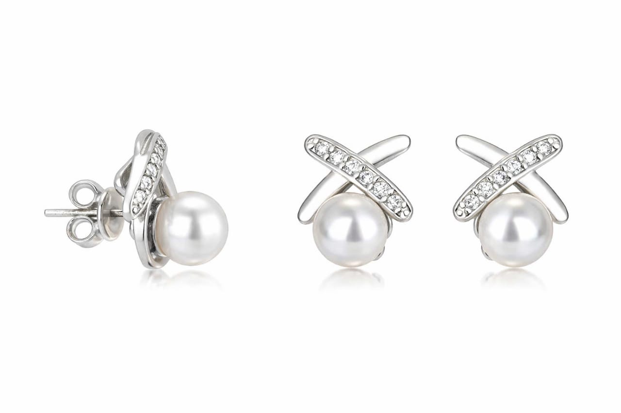 ✨ Elegant Pearl & Crystal Stud Earrings
