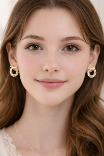 ✨ Elegant Bow Pearl & Crystal Stud Earrings