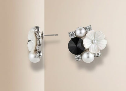 🖤 Ivory Bloom Black Crystal Stud Earrings 🖤