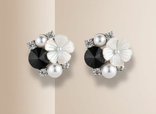 🖤 Ivory Bloom Black Crystal Stud Earrings 🖤