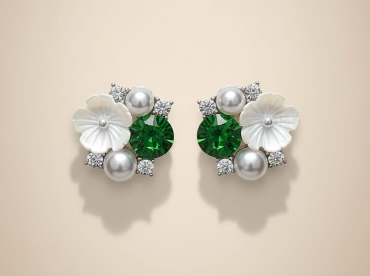 💚 Emerald Bloom Pearl Stud Earrings 💚