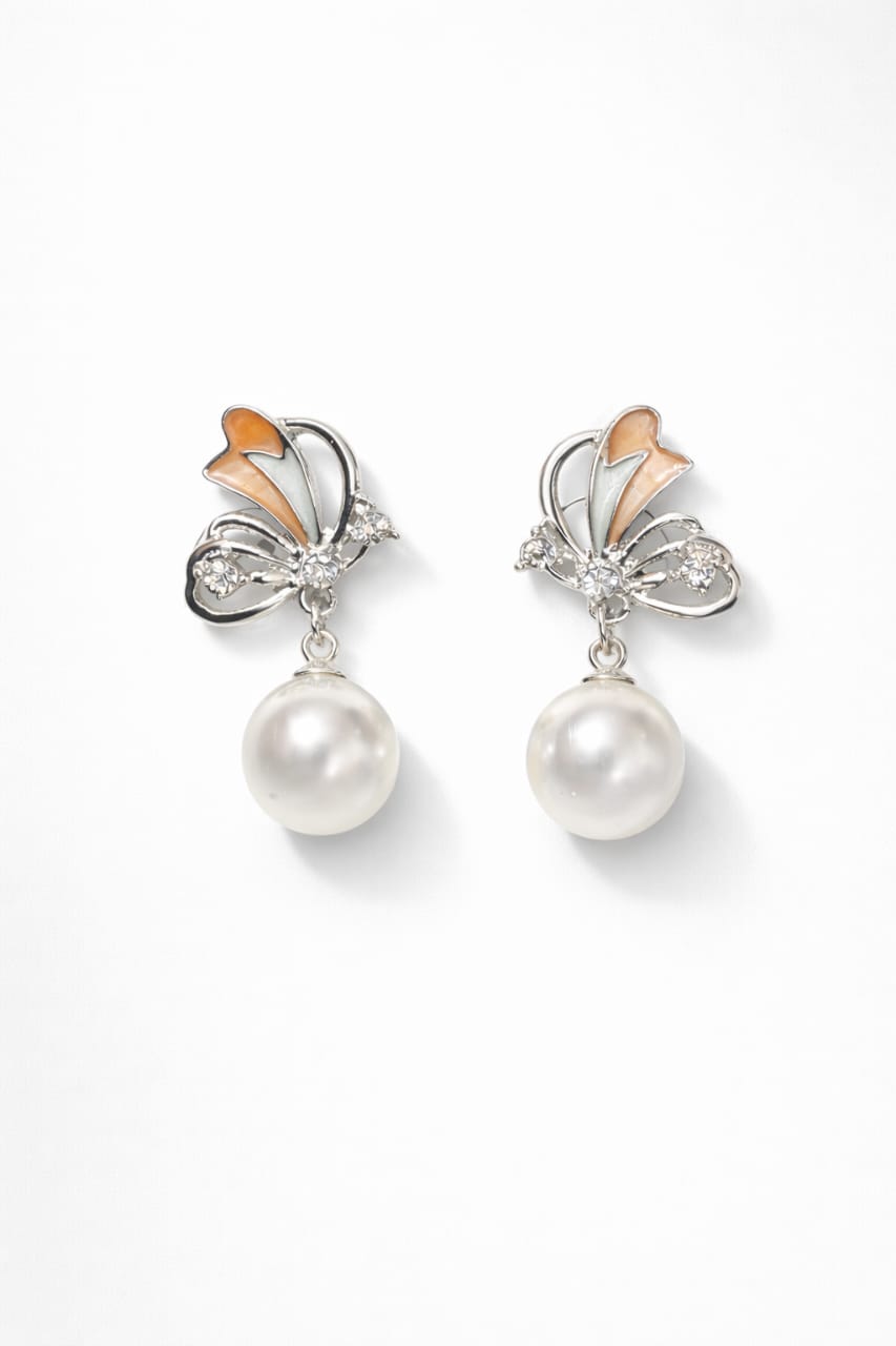 ✨ Butterfly Shape Pearl Drop Earrings ✨