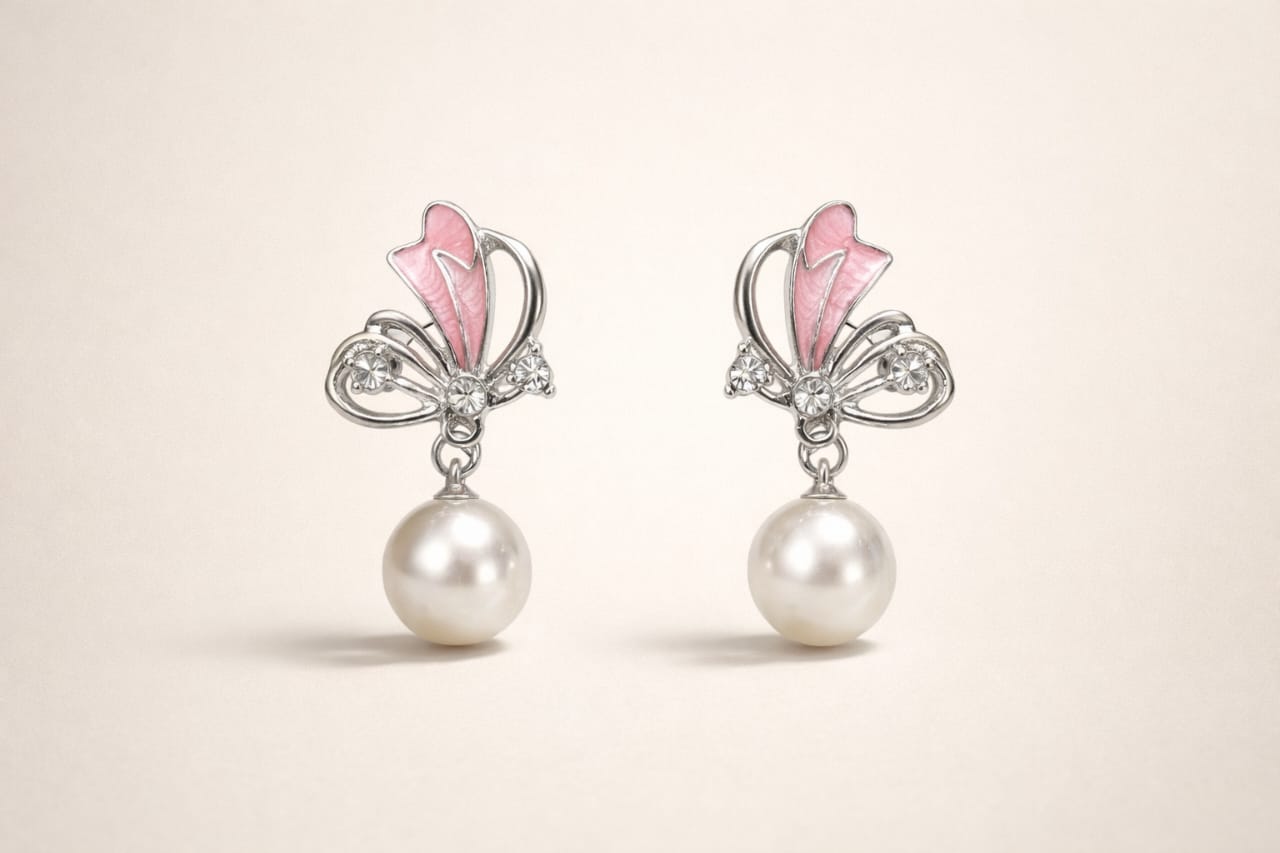 ✨ Butterfly Shape Pearl Drop Earrings ✨